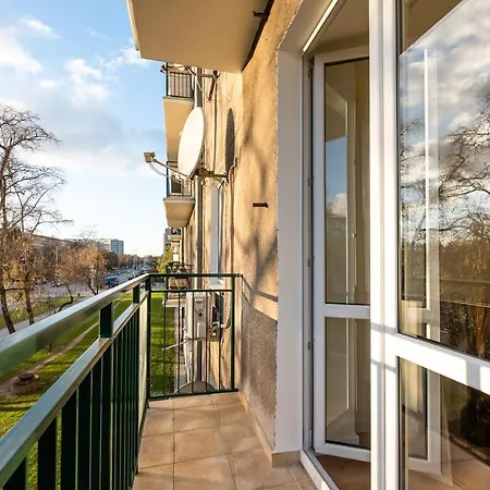 Ochota Sunny Apartment Warsaw Exterior photo