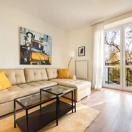 Ochota Sunny Apartment Warsaw Exterior photo